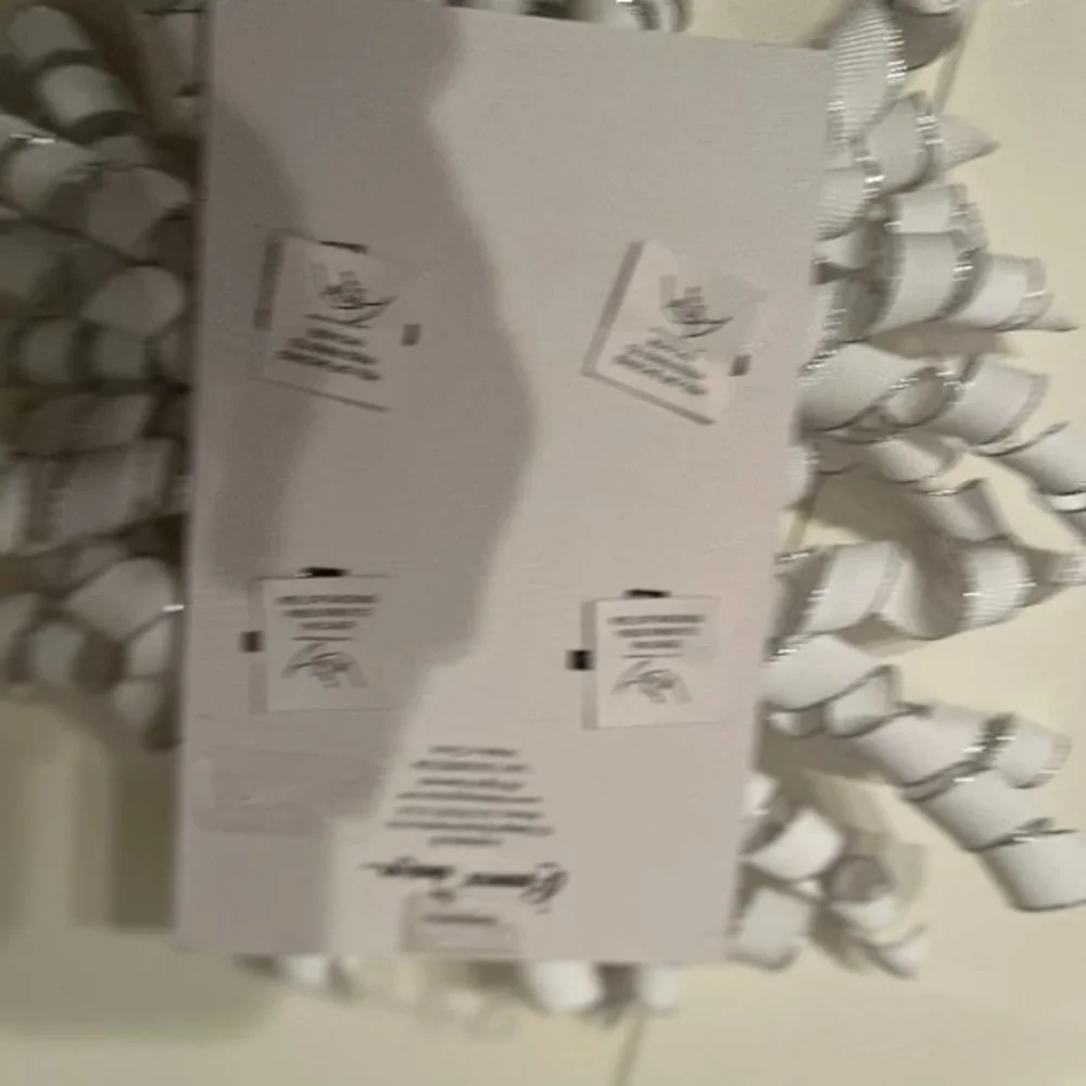 Martha Stewart Premium Curly Bows (4)‎ – White and Silver